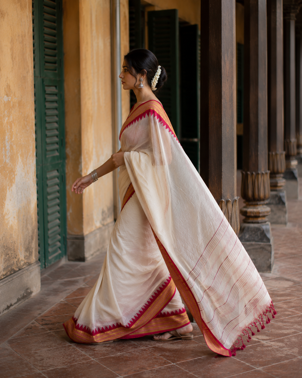 Shreya — Off-White Mulmul Cotton Saree with Red Border | Awadhalaya