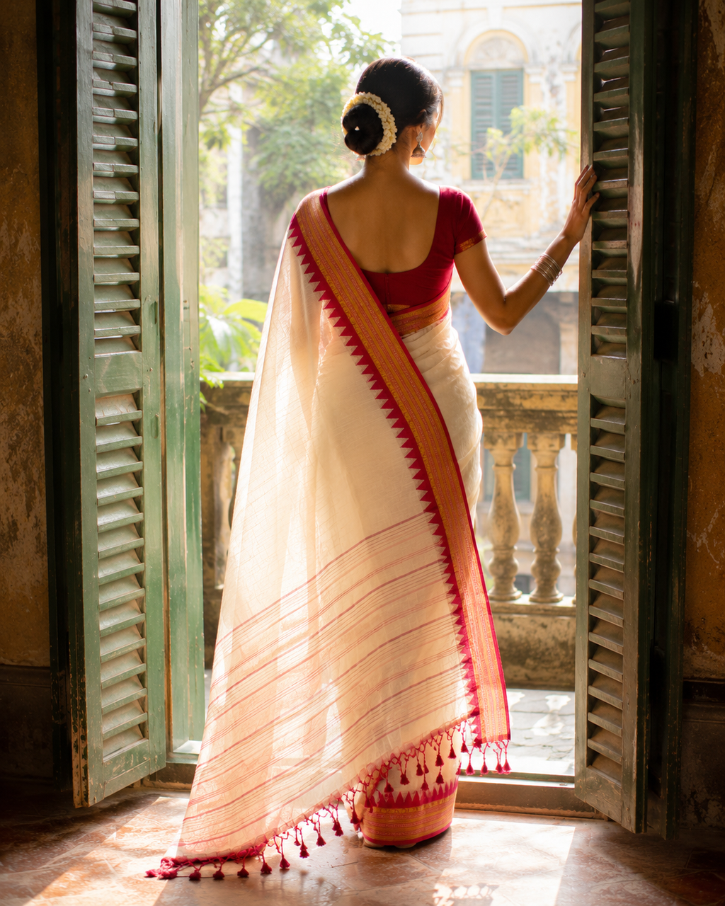 Shreya — Off-White Mulmul Cotton Saree with Red Border | Awadhalaya