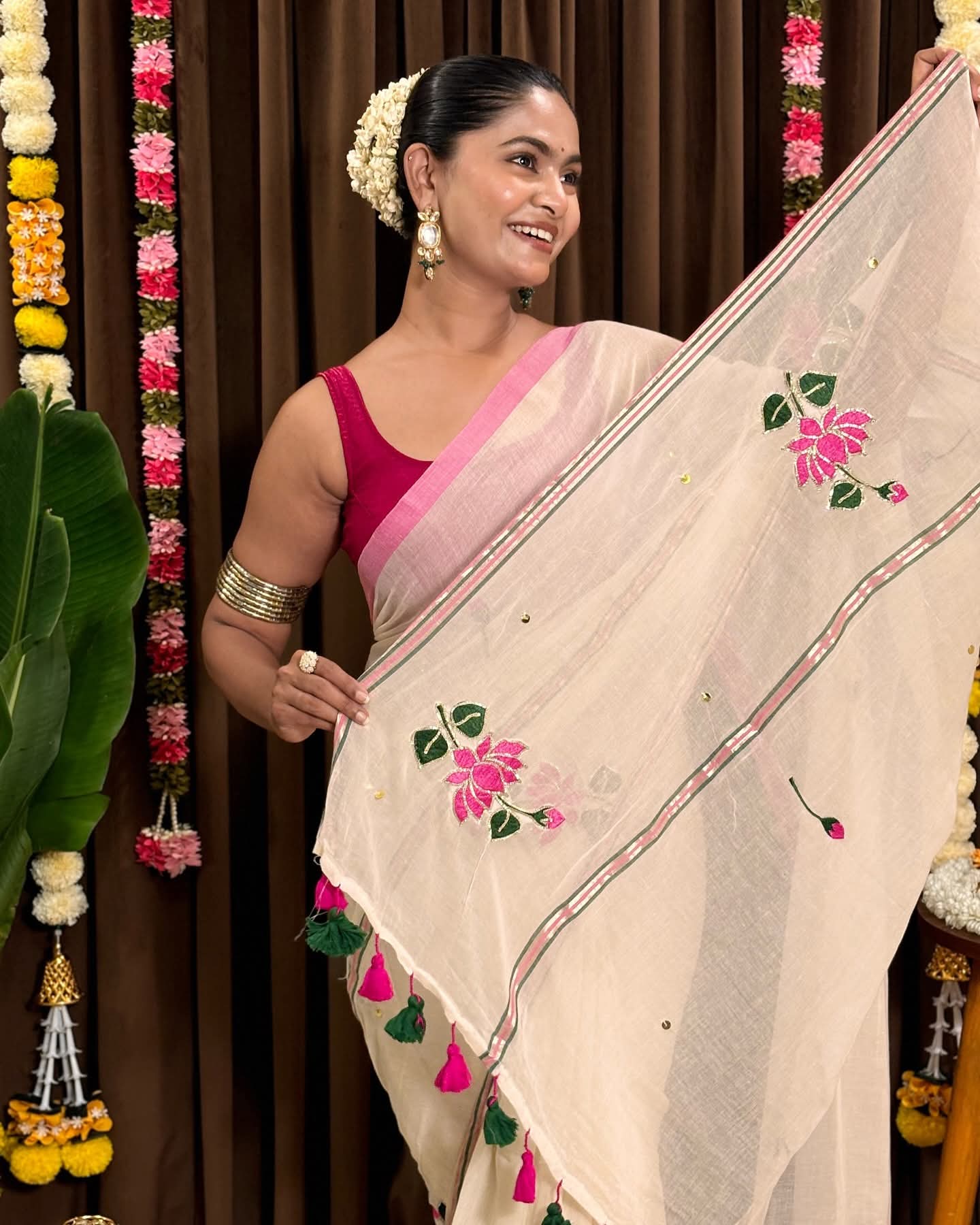 Shrija hand-painted mul saree